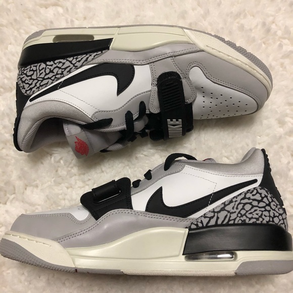 Jordan Legacy 312 Low Tech Grey Fire Red - Picture 3 of 6